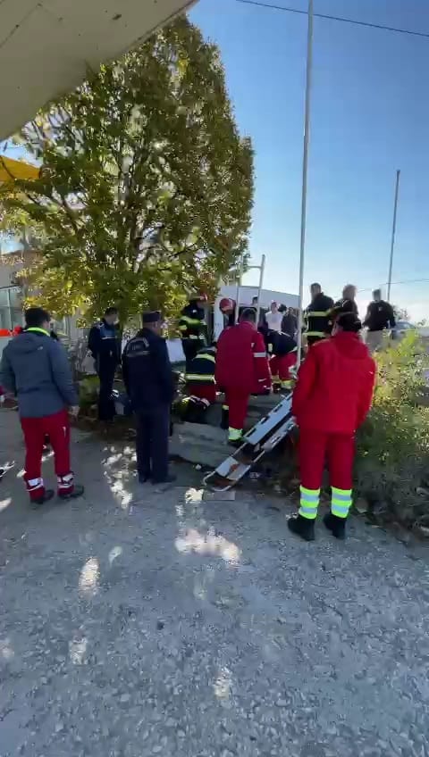 update oficial de la isu dobrogea si ipj constanta o persoana a decedat dupa ce a cazut intr un bazin update oficial de la isu dobrogea si ipj constanta o persoana a decedat dupa ce a cazut intr un bazin