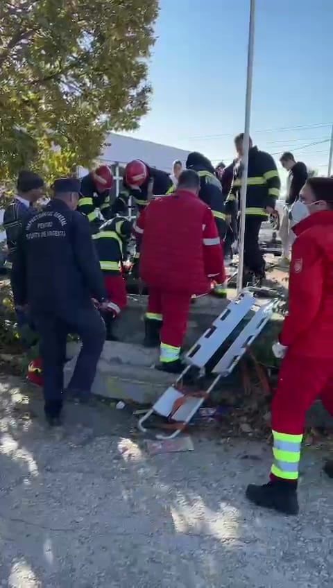 update oficial de la isu dobrogea si ipj constanta o persoana a decedat dupa ce a cazut intr un bazin update oficial de la isu dobrogea si ipj constanta o persoana a decedat dupa ce a cazut intr un bazin