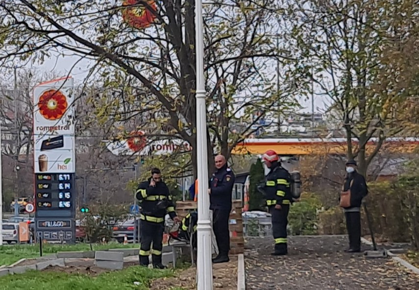 incendiu intr un apartament de pe bulevardul tomis din constanta o persoana evacuata galerie foto video incendiu intr un apartament de pe bulevardul tomis din constanta o persoana evacuata galerie foto video