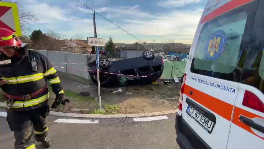 update judetul constanta o persoana a fost ranita dupa ce un autoturism s a rasturnat la iesire din murfatlar update judetul constanta o persoana a fost ranita dupa ce un autoturism s a rasturnat la iesire din murfatlar