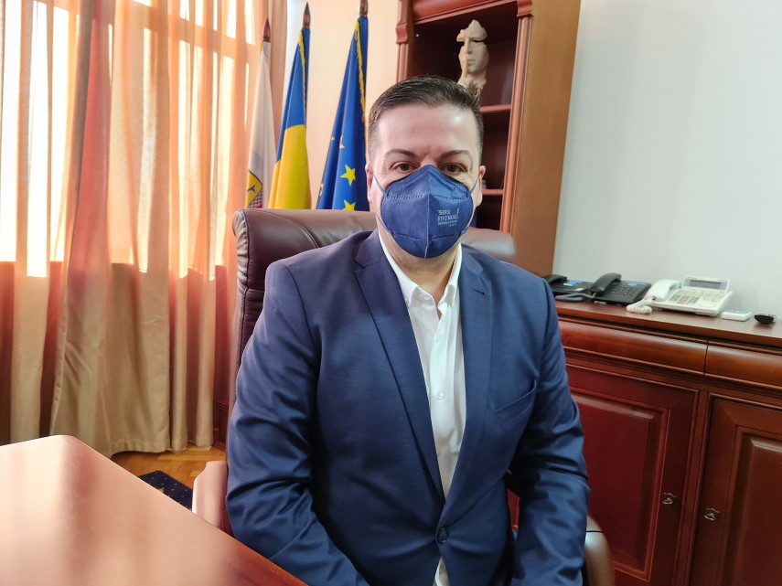 interviu ziua n amiaza mare raport la final de an al autoritatilor locale ciuntit de primarul vergil interviu ziua n amiaza mare raport la final de an al autoritatilor locale ciuntit de primarul vergil