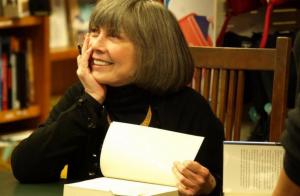 Doliu în lumea scriitorilor A murit Anne Rice, scriitoarea celebrelor cărți ”Interviu cu un vampir” și ”Cronicile vampirilor”    