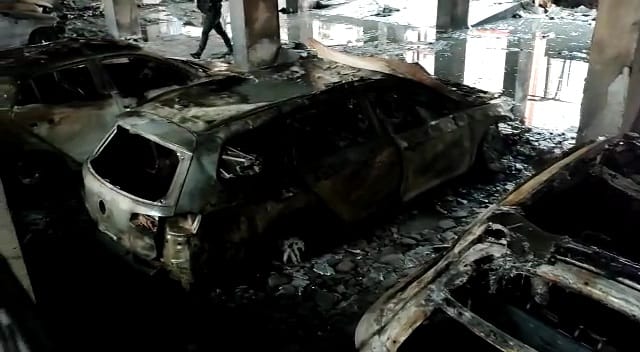 constanta prapad in parcarea blocului distrus de incendiu zeci de masini au fost mistuite de flacari constanta prapad in parcarea blocului distrus de incendiu zeci de masini au fost mistuite de flacari