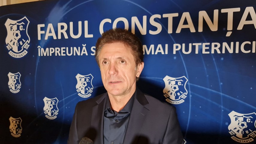 perla marinarilor tanarul enes sali a inramat tricourile cu care a debutat la farul si la echipa nationala perla marinarilor tanarul enes sali a inramat tricourile cu care a debutat la farul si la echipa nationala