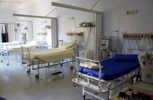 22 de persoane au murit şi alte 16 sunt în stare critică după ce au consumat alcool contrafăcut la Istanbul