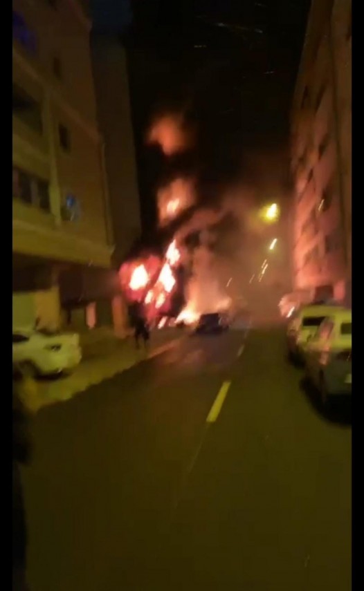 imagini noi de la incendiul devastator de pe strada nicolae grindeanu din constanta oamenii fug disperati imagini noi de la incendiul devastator de pe strada nicolae grindeanu din constanta oamenii fug disperati