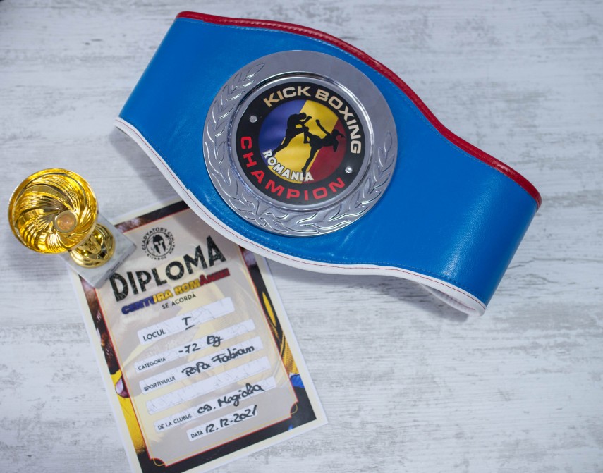 cs medgidia luptatorul fabian popa a castigat centura romaniei la kickboxing este unul dintre eroii nostri cs medgidia luptatorul fabian popa a castigat centura romaniei la kickboxing este unul dintre eroii nostri