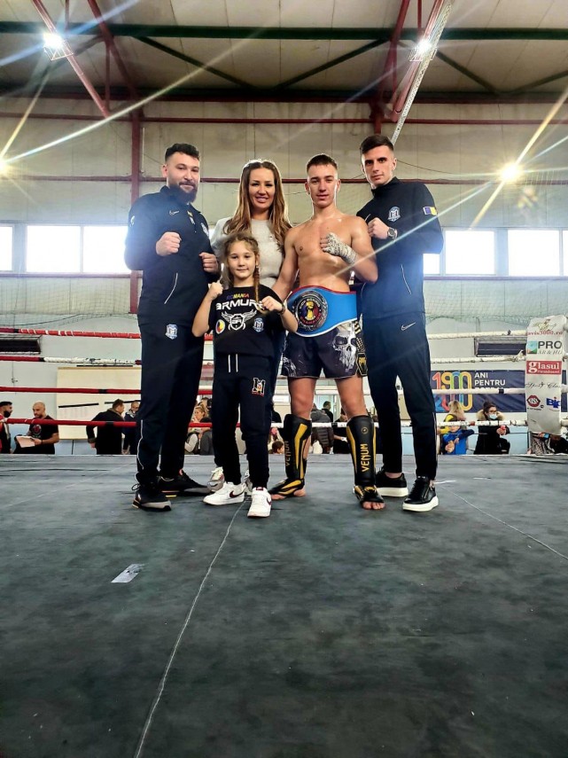 cs medgidia luptatorul fabian popa a castigat centura romaniei la kickboxing este unul dintre eroii nostri cs medgidia luptatorul fabian popa a castigat centura romaniei la kickboxing este unul dintre eroii nostri