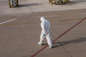 OMS avertizează statele europene să se pregătească pentru o creştere puternică a cazurilor de COVID-19 cu varianta Omicron