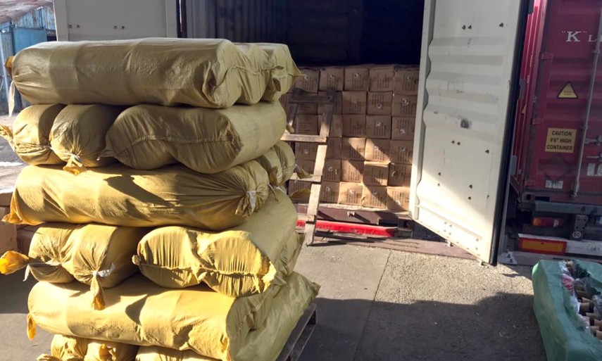 garda de coasta politistii au depistat patru containere sosite din china incarcate cu marfa contrafacuta garda de coasta politistii au depistat patru containere sosite din china incarcate cu marfa contrafacuta