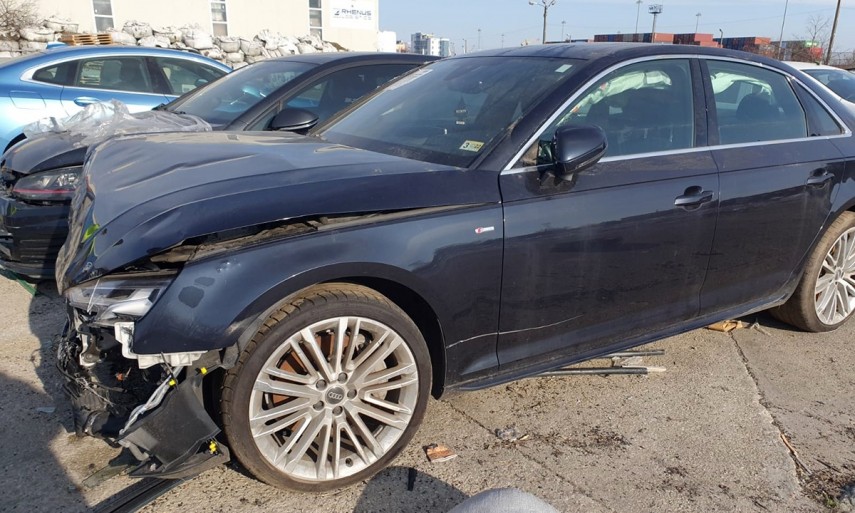 doua containere incarcate cu tone de piese auto second hand pentru un constantean depistate de politistii doua containere incarcate cu tone de piese auto second hand pentru un constantean depistate de politistii