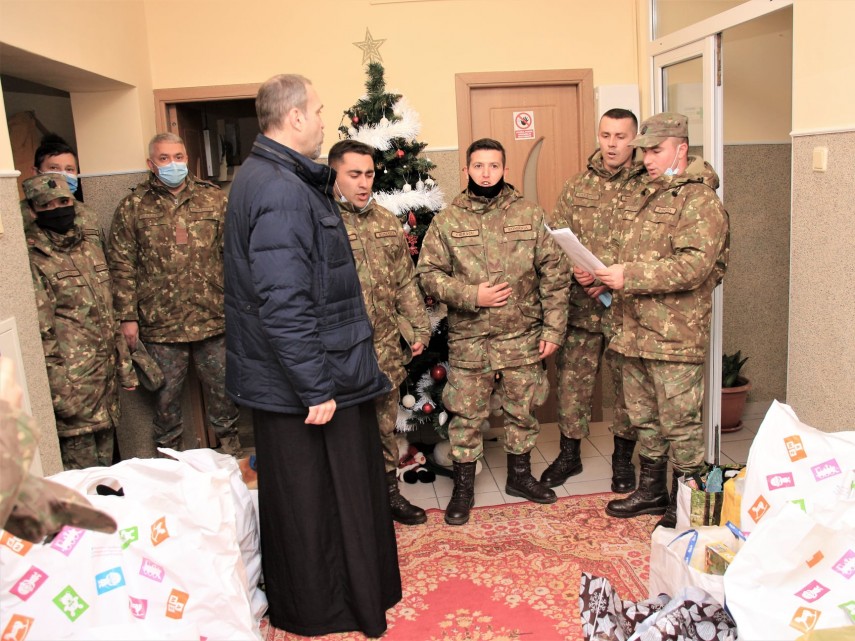 militarii brigazii 9 mecanizata marasesti ajutoarele lui mos craciun pentru copiii de la casa speranta militarii brigazii 9 mecanizata marasesti ajutoarele lui mos craciun pentru copiii de la casa speranta
