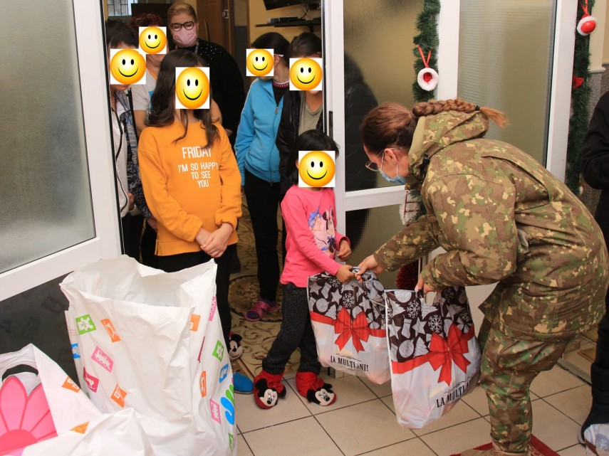 militarii brigazii 9 mecanizata marasesti ajutoarele lui mos craciun pentru copiii de la casa speranta militarii brigazii 9 mecanizata marasesti ajutoarele lui mos craciun pentru copiii de la casa speranta